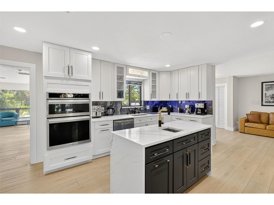 3455 Anglin Drive Sarasota FL 34242 A4673758 image14