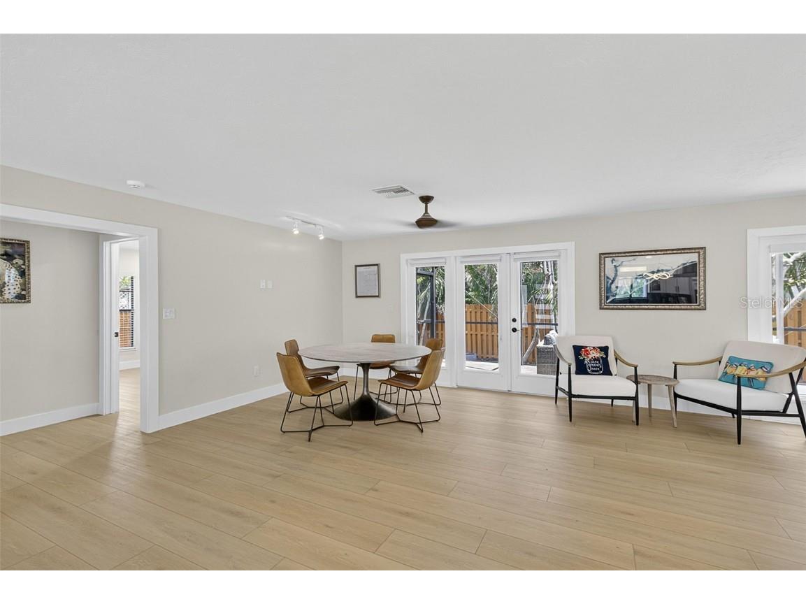 3455 Anglin Drive Sarasota FL 34242 A4673758 image17