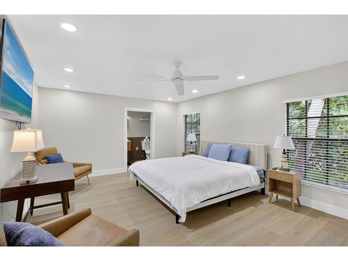 3455 Anglin Drive Sarasota FL 34242 A4673758 image36