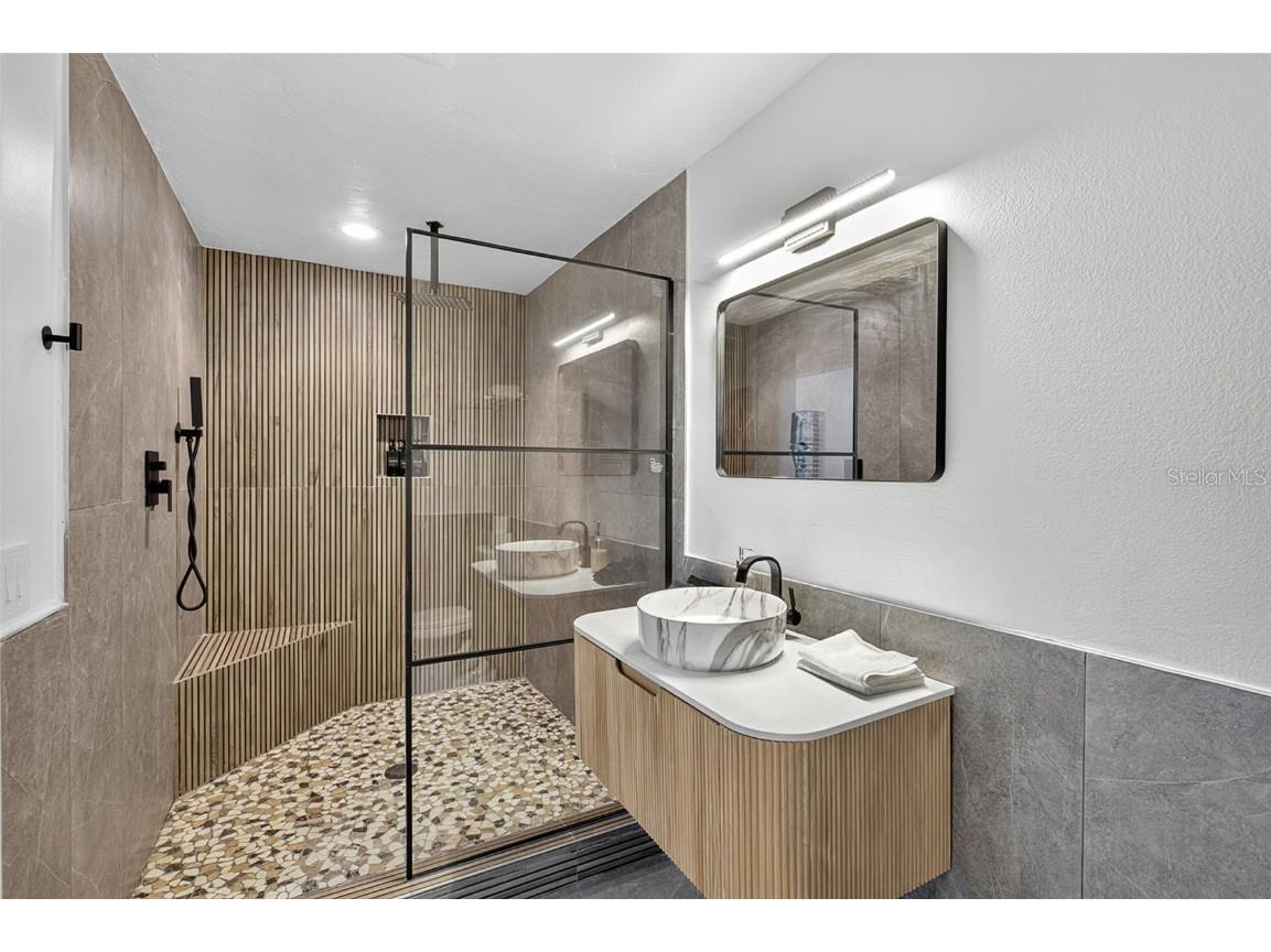 3455 Anglin Drive Sarasota FL 34242 A4673758 image38