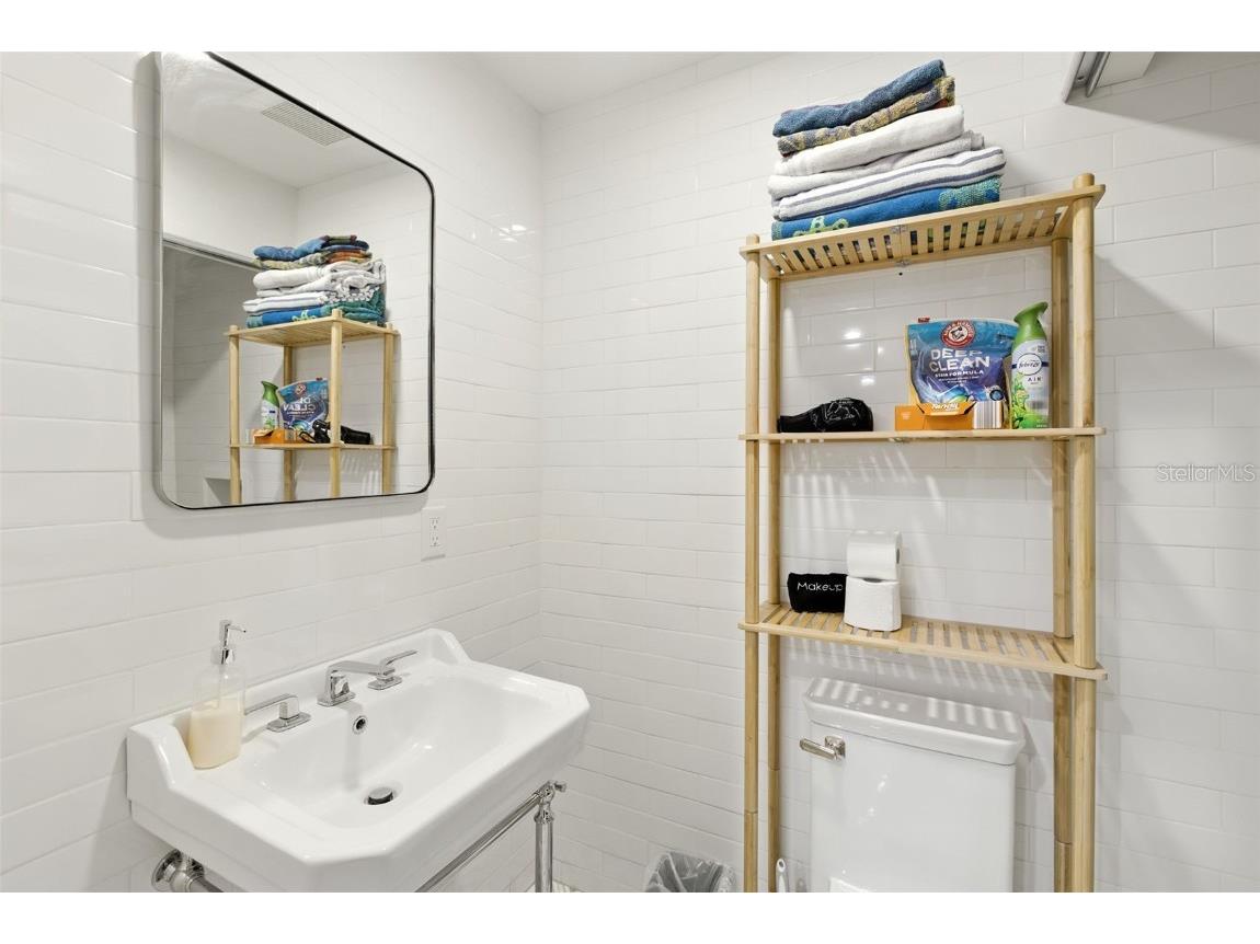 3455 Anglin Drive Sarasota FL 34242 A4673758 image46