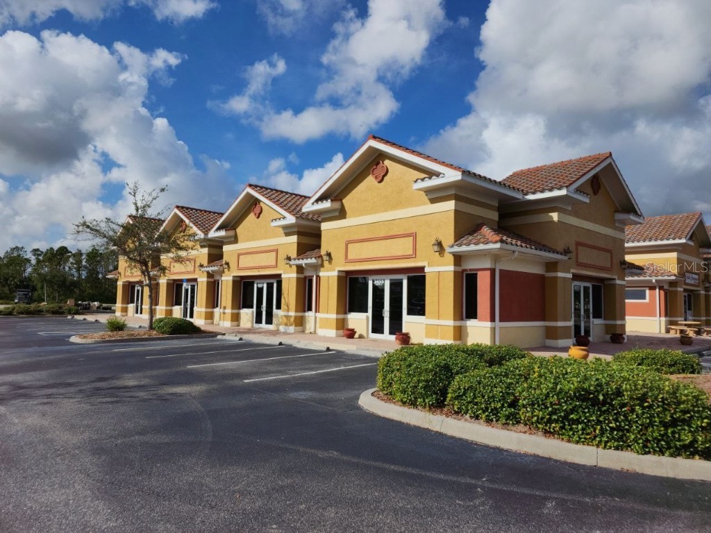 3455 Bobcat Village Center Road #18 North Port FL 34288 C7468466 image1