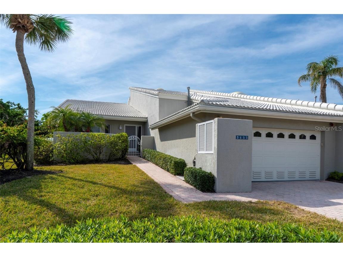 3455 Byron Lane Longboat Key FL 34228 - LONGBOAT GOLF COURSE LAKE A4638422 image1