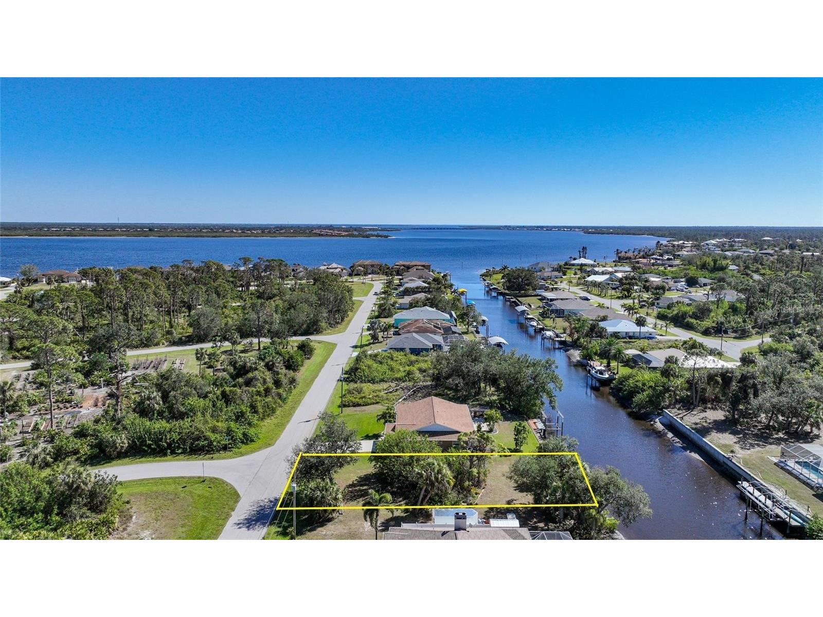 3455 Montgomery Drive Port Charlotte FL 33981 - BILTMAN WATERWAY C7520476 image1