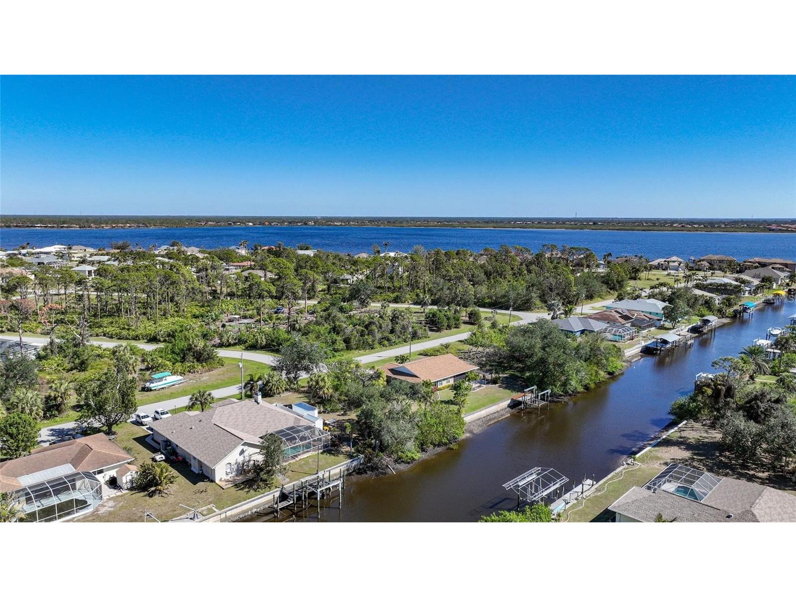 3455 Montgomery Drive Port Charlotte FL 33981 - BILTMAN WATERWAY C7520476 image5