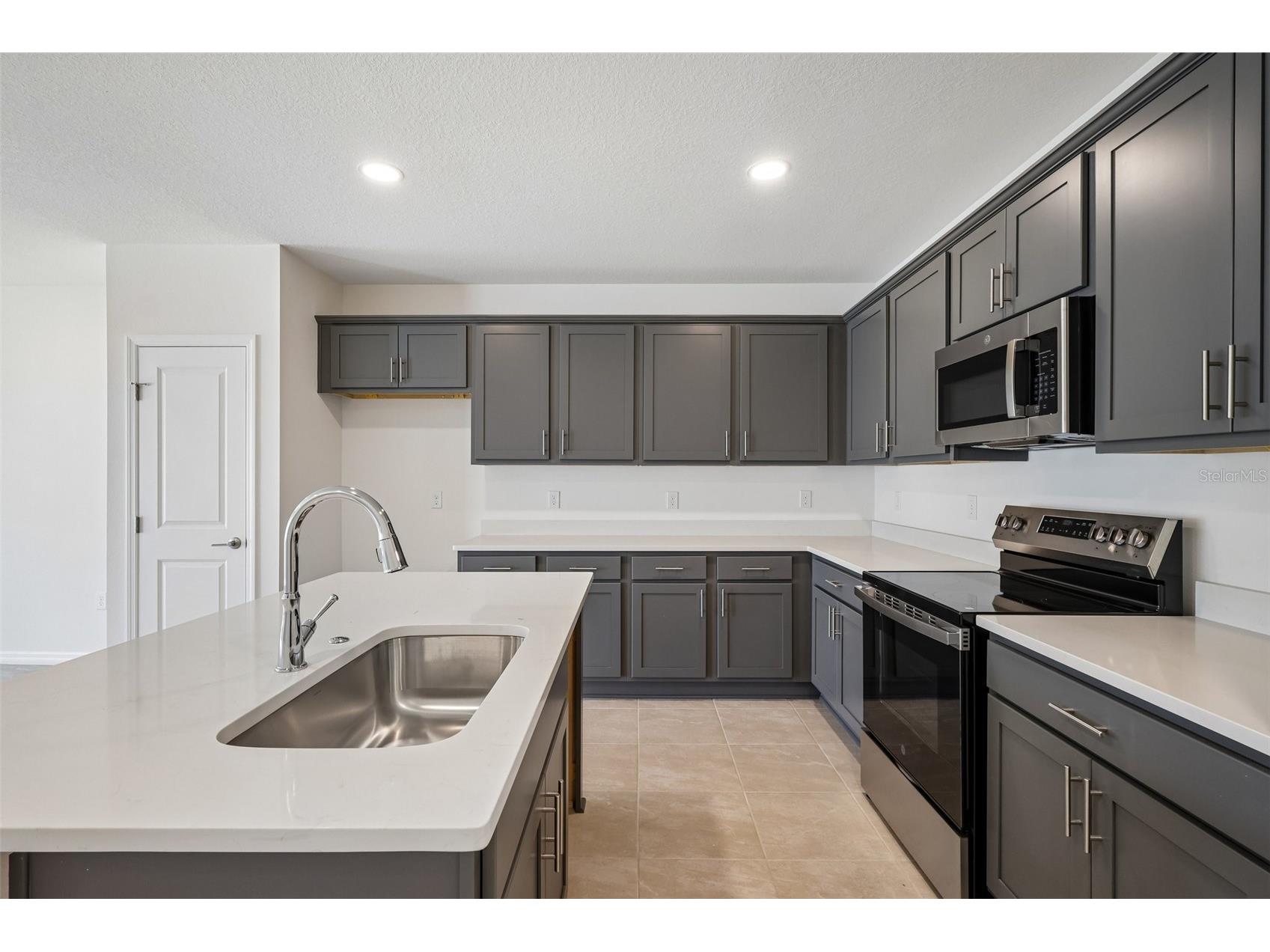34559 Turpins Avenue Zephyrhills FL 33541 TB8519421 image10