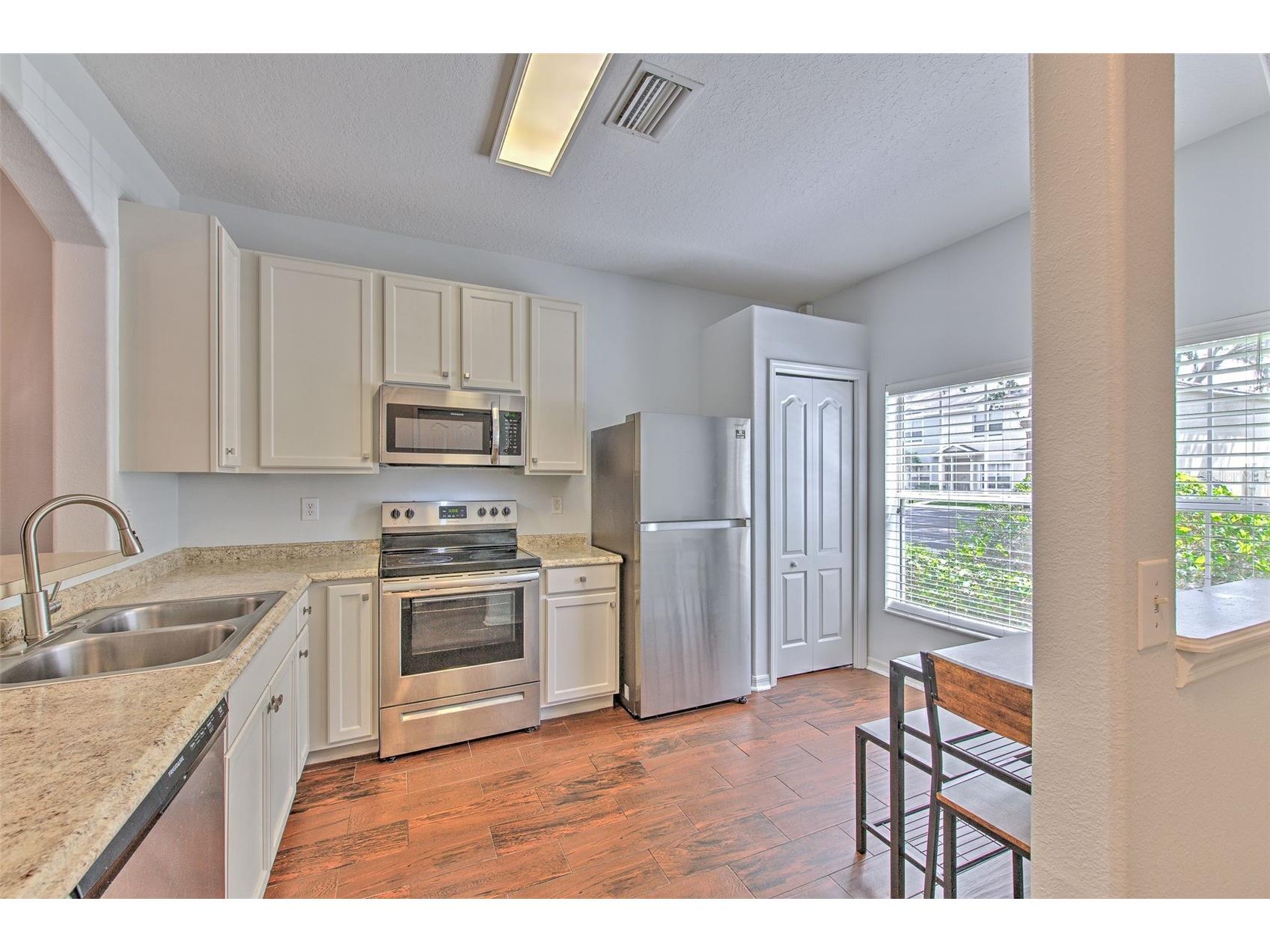 3456 High Hampton Circle Tampa FL 33610 TB8490606 image4