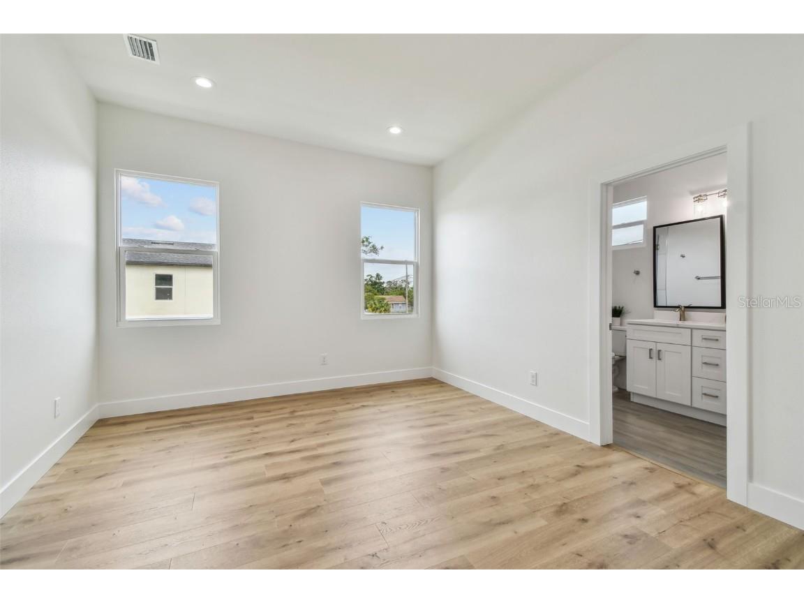 3457 17th Avenue S Saint Petersburg FL 33711 TB8411734 image31