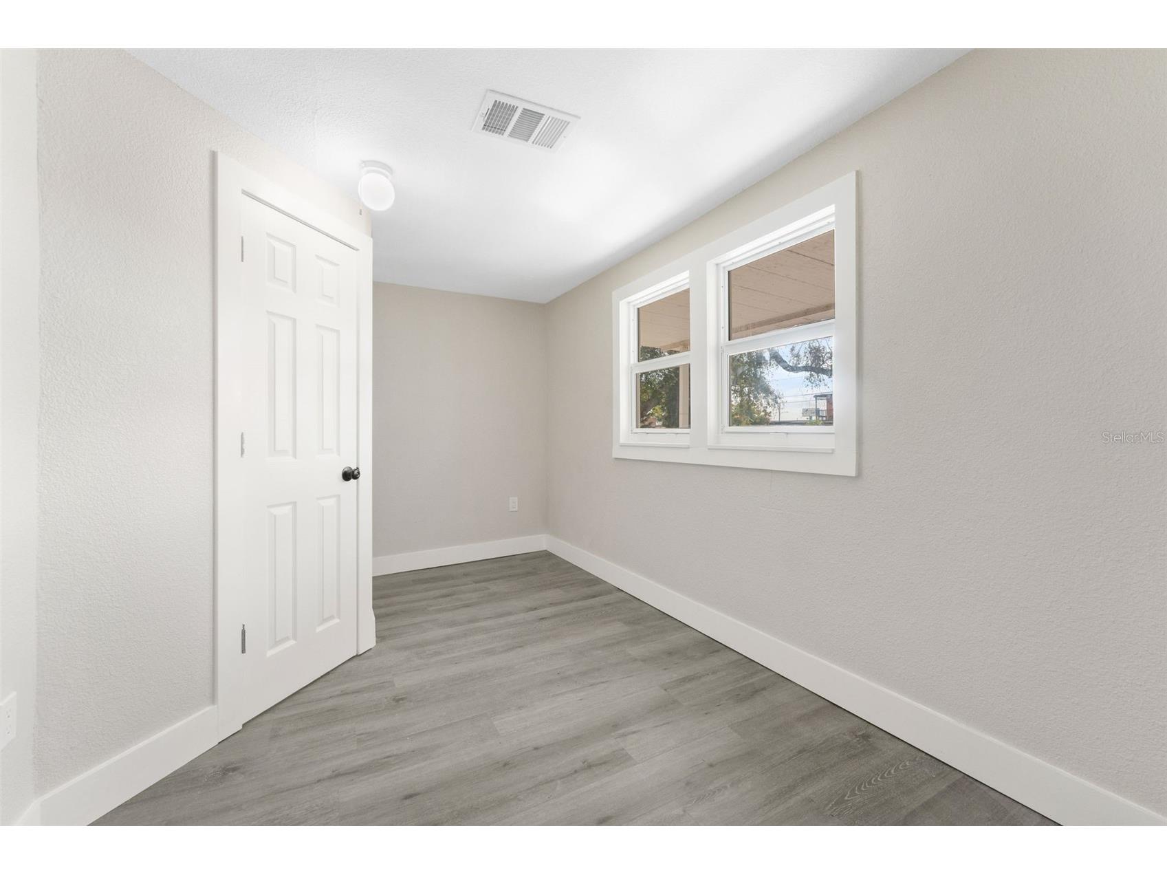 3457 50th Avenue N Saint Petersburg FL 33714 TB8480675 image17