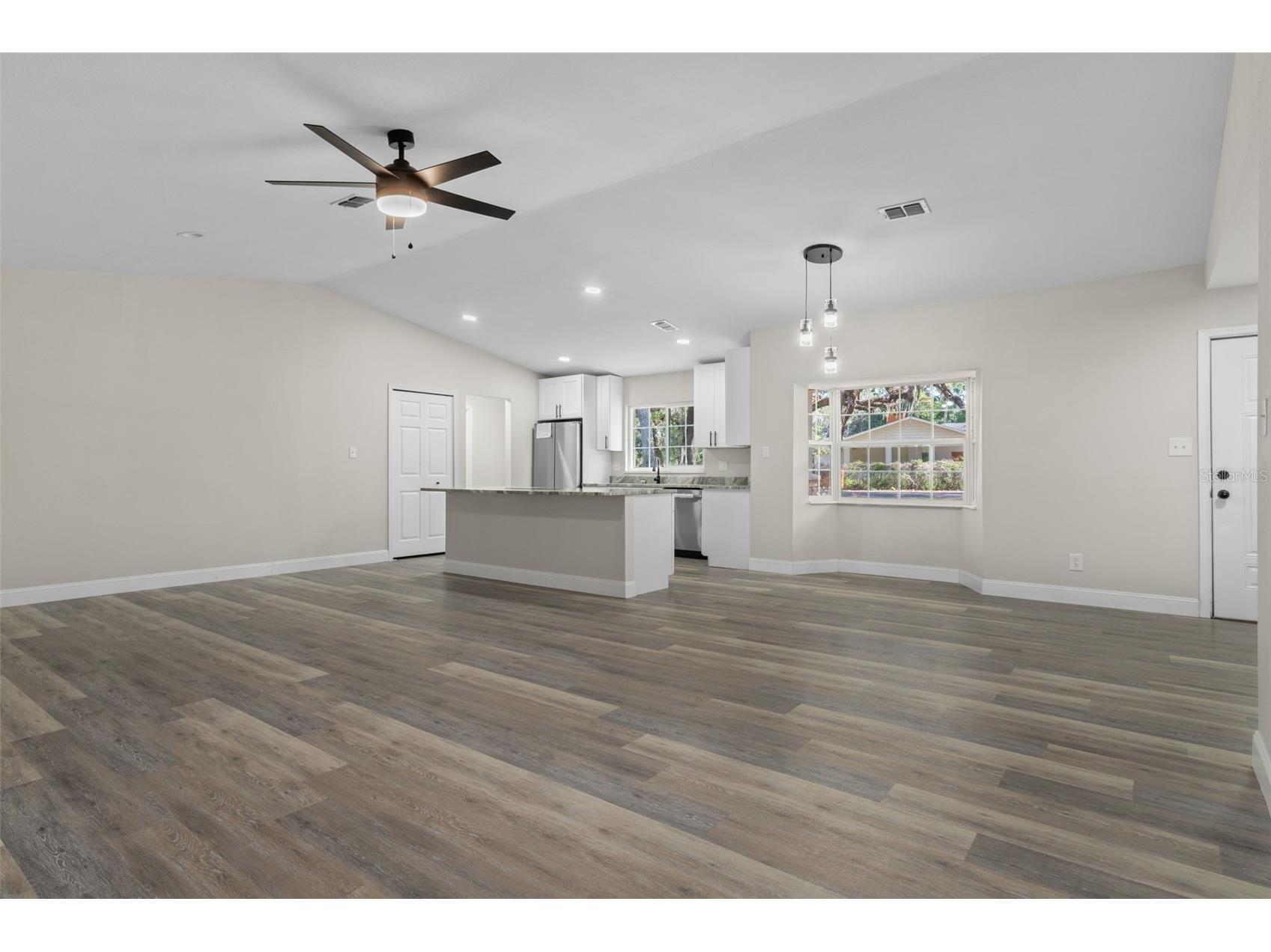 34575 Orchid Parkway Dade City FL 33523 - LAKE ELIZABETH AND LAKE GENEVA W7885394 image14