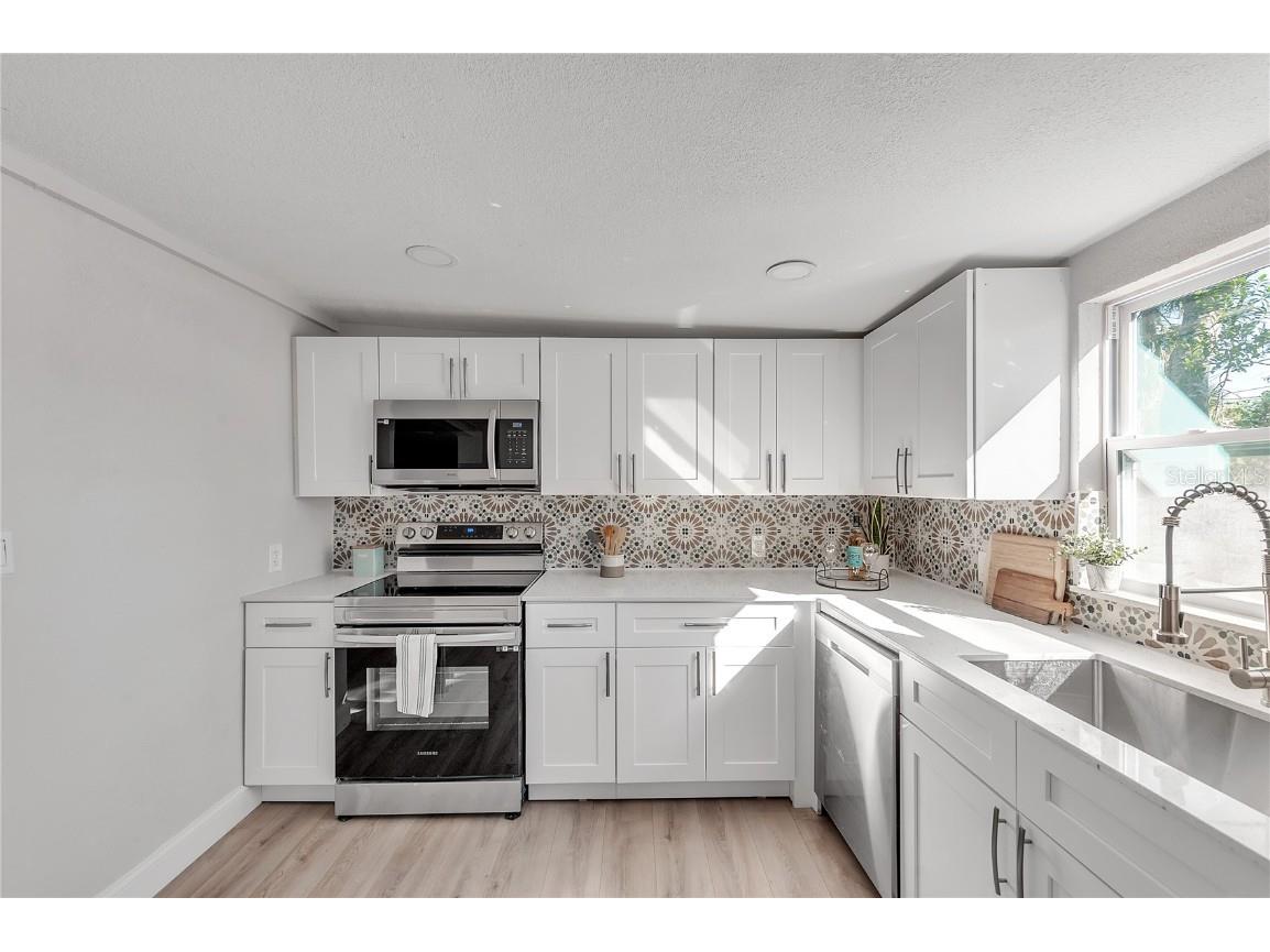 3458 Queensboro Avenue S Saint Petersburg FL 33711 O6330045 image13