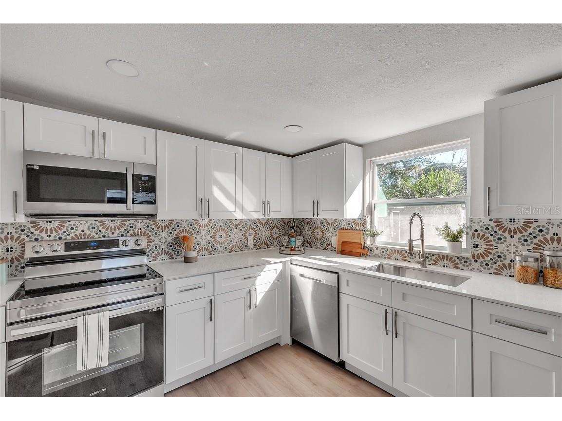 3458 Queensboro Avenue S Saint Petersburg FL 33711 O6330045 image14