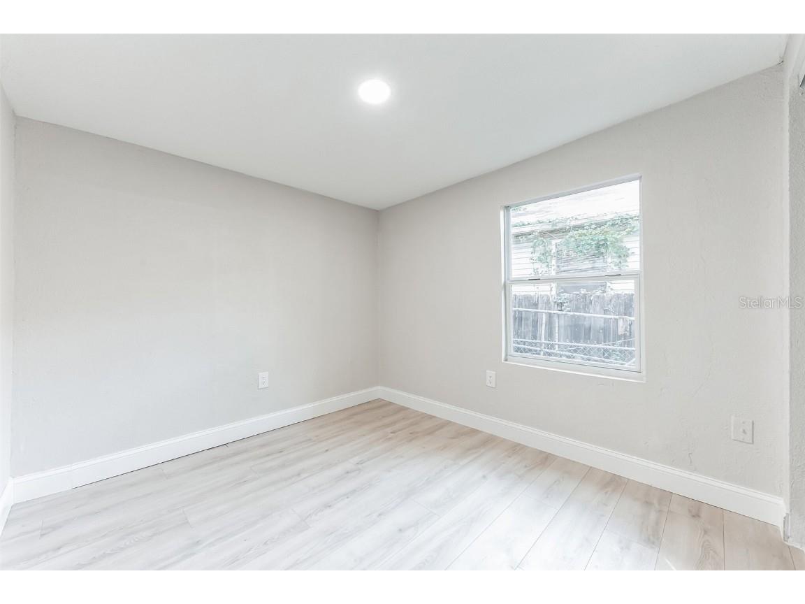 3458 Queensboro Avenue S Saint Petersburg FL 33711 O6330045 image21