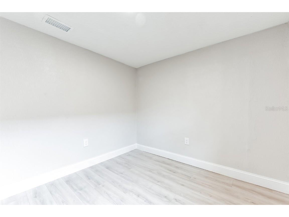 3458 Queensboro Avenue S Saint Petersburg FL 33711 O6330045 image23