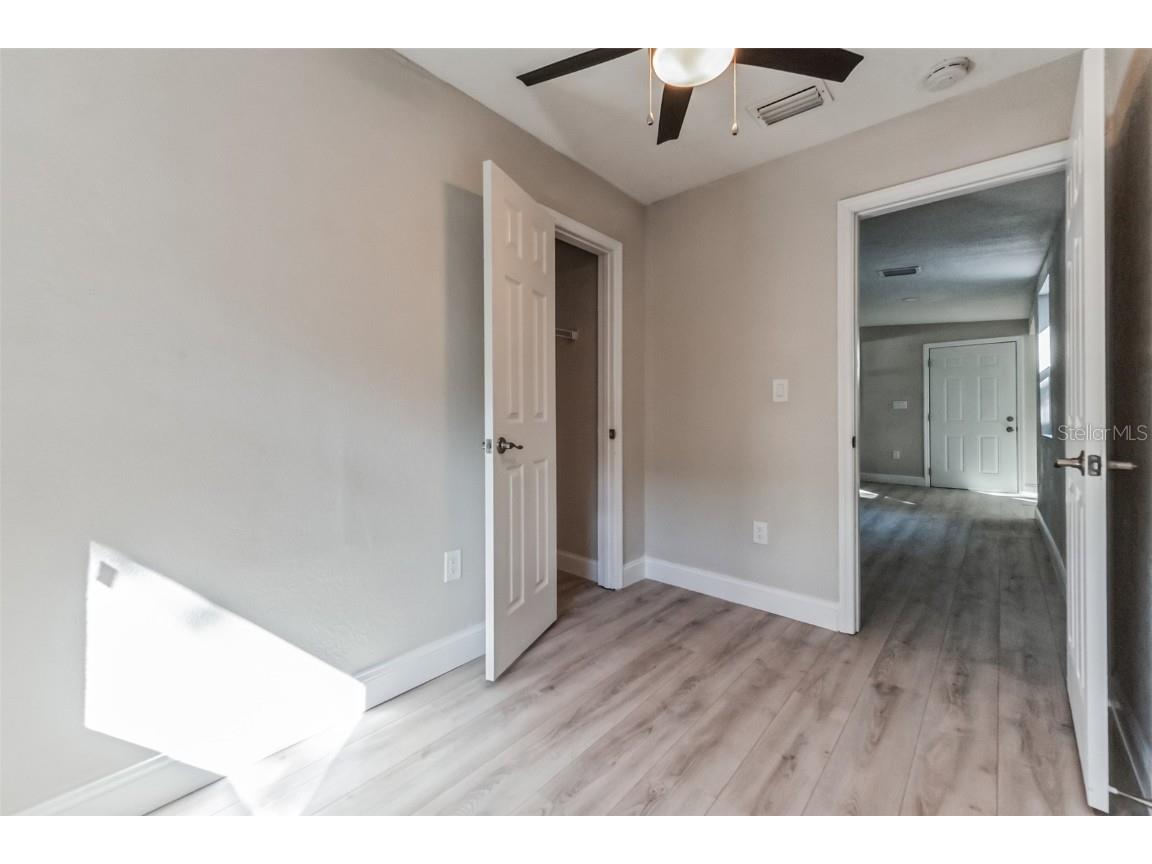 3458 Queensboro Avenue S Saint Petersburg FL 33711 O6330045 image25