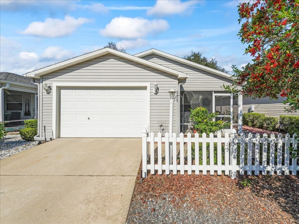 3459 Amelia Avenue The Villages FL 32162 G5063186 image1