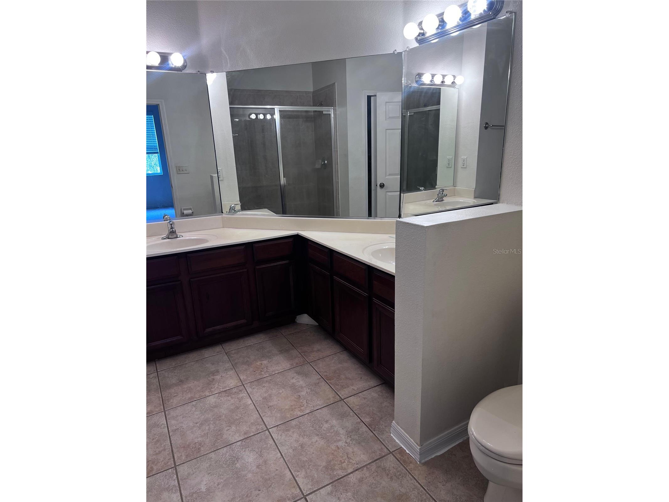 3459 Parkridge Cir #103 Sarasota FL 34243 TB8483447 image10
