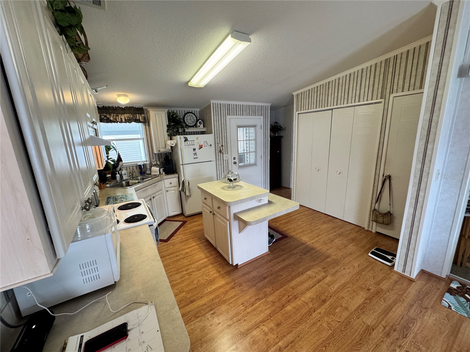 346 Andros Drive Sarasota FL 34233 A4691142 image11