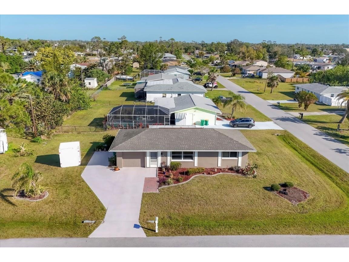 346 Cypress Avenue NW Port Charlotte FL 33952 C7506229 image1