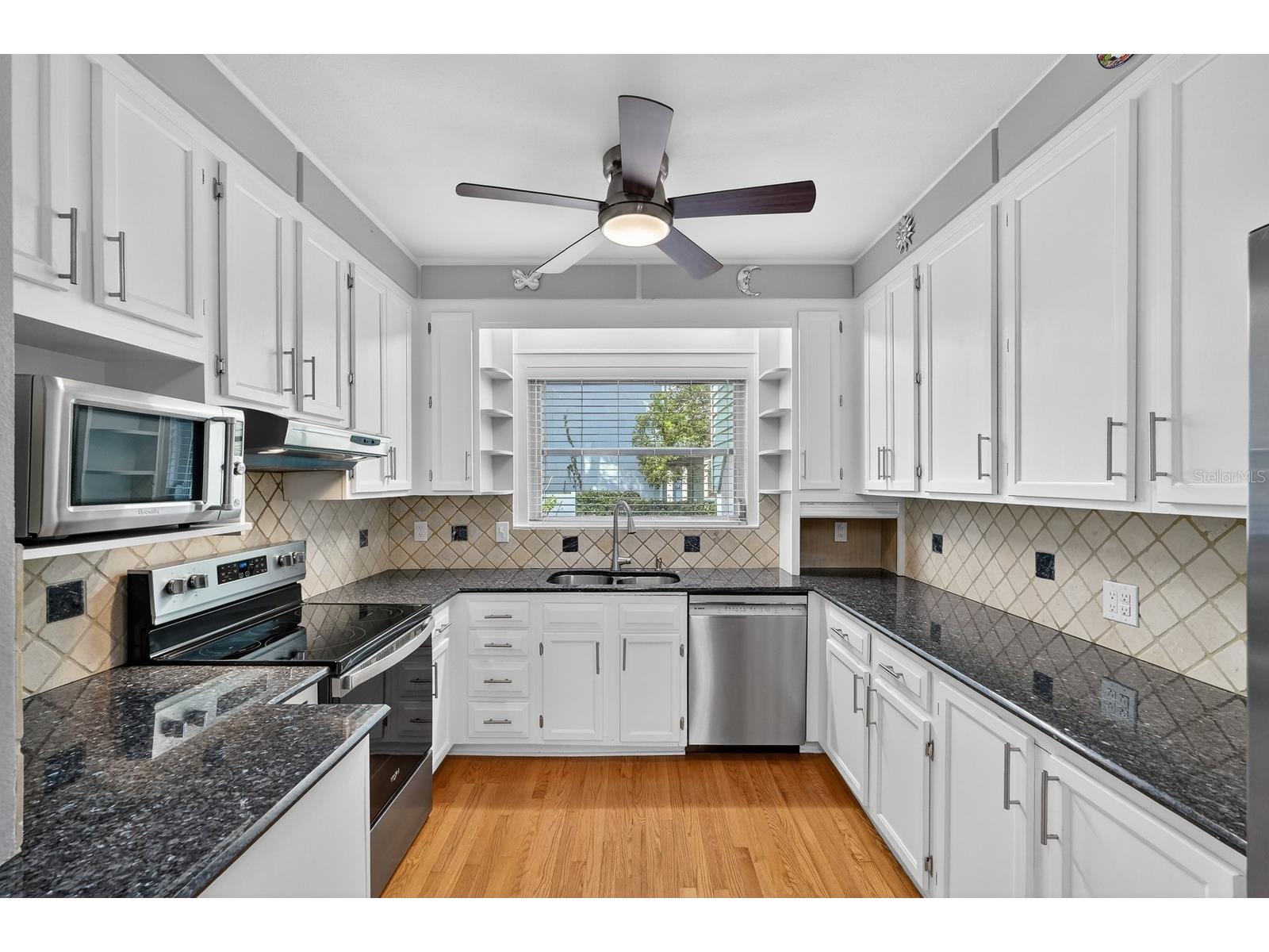 346 E Kaley Street Orlando FL 32806 V4947949 image4