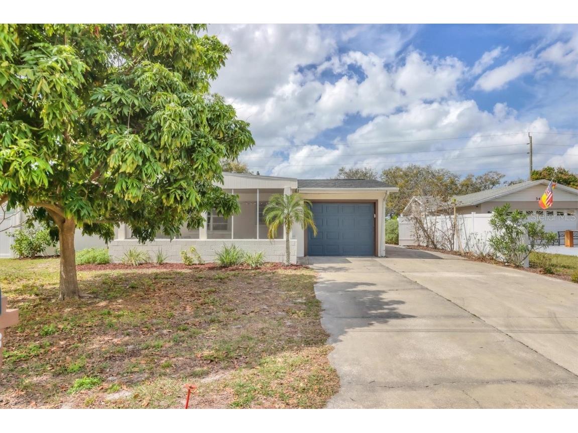 346 Golden Sands Drive Sarasota FL 34232 A4643008 image1