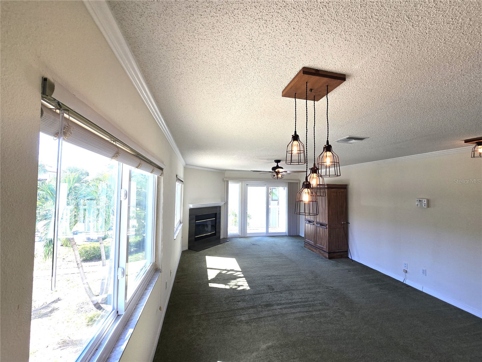 346 Madeira Circle Tierra Verde FL 33715 TB8466162 image2