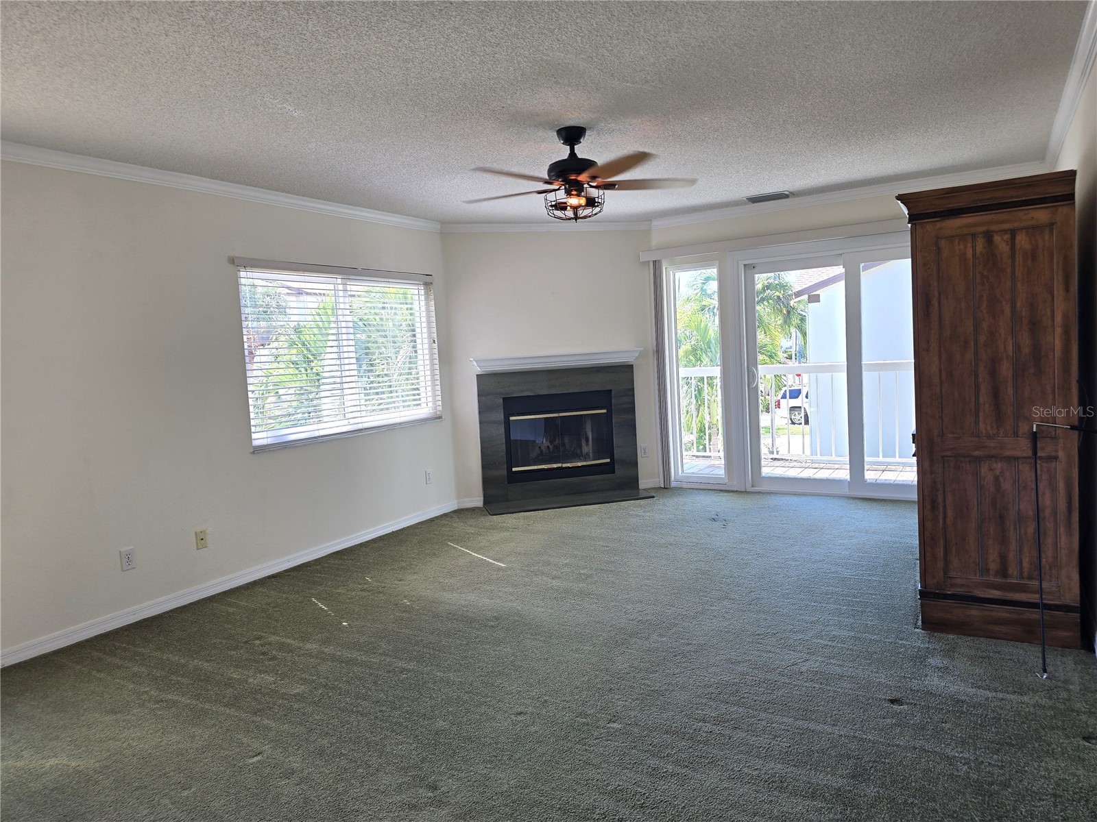 346 Madeira Circle Tierra Verde FL 33715 TB8466162 image3