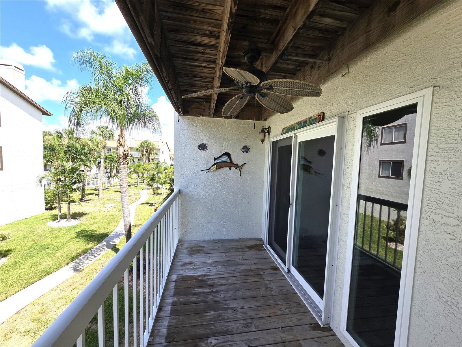 346 Madeira Circle Tierra Verde FL 33715 TB8466162 image5