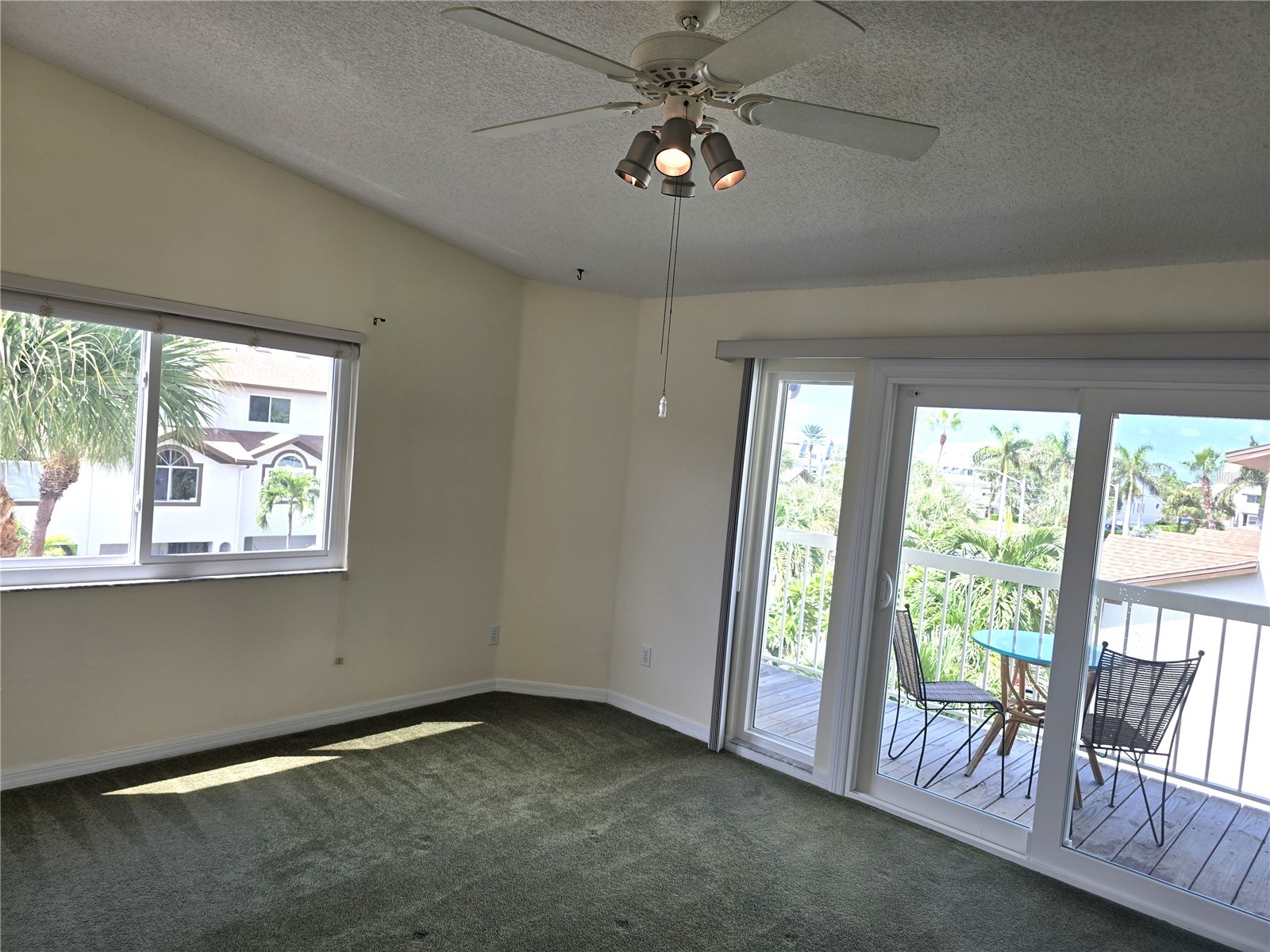 346 Madeira Circle Tierra Verde FL 33715 TB8466162 image8