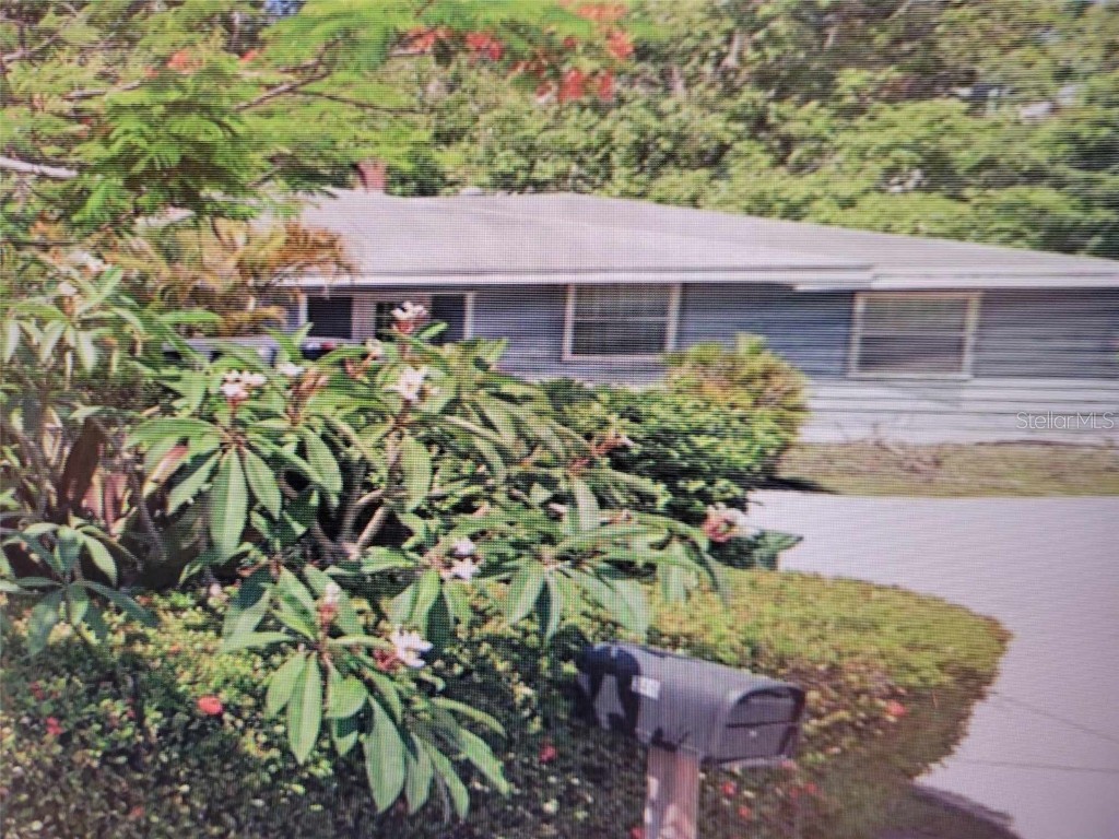 346 Pelican Circle Sarasota FL 34237 J967917 image1