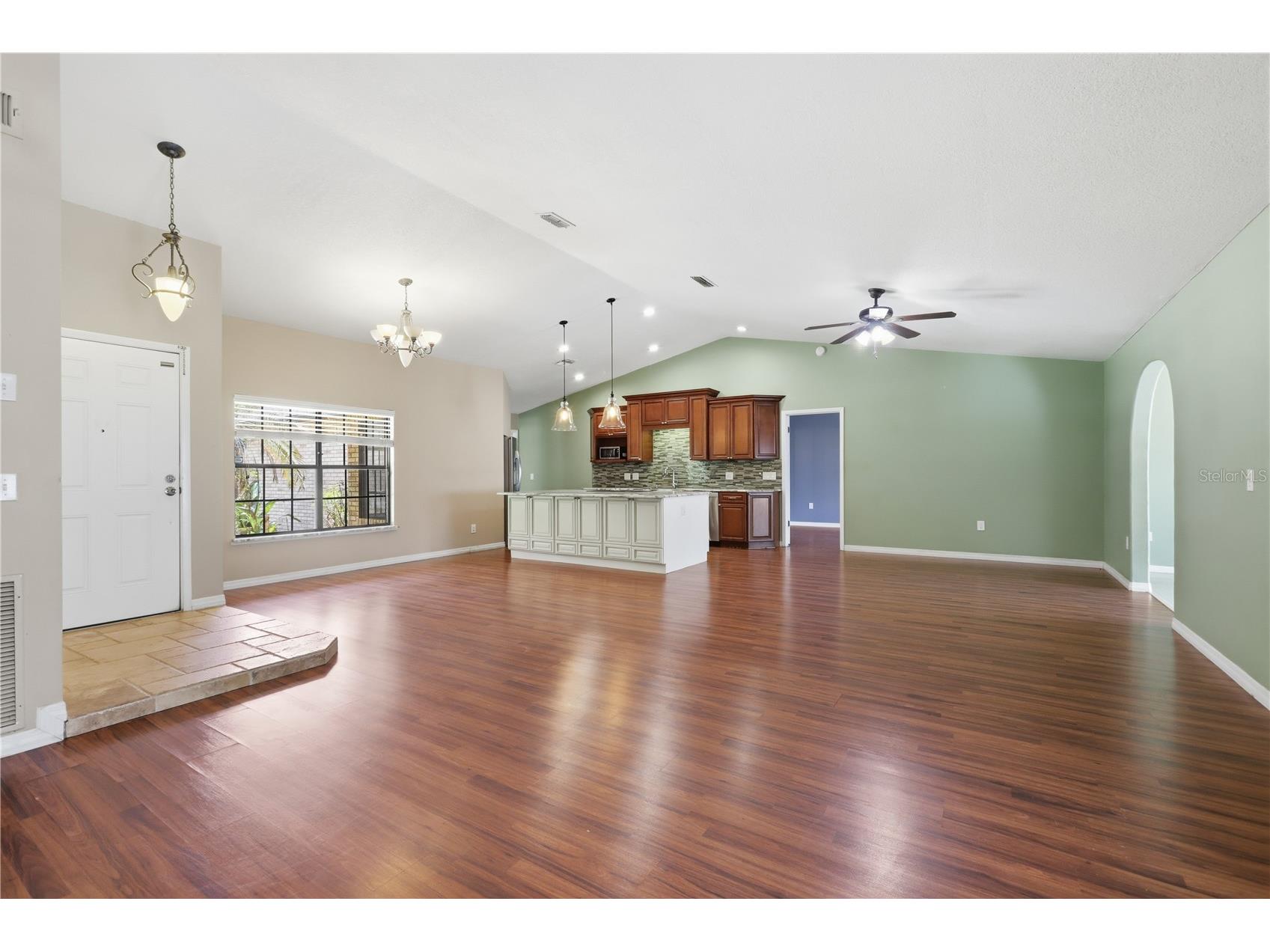 346 Riviera Drive Debary FL 32713 V4949692 image10