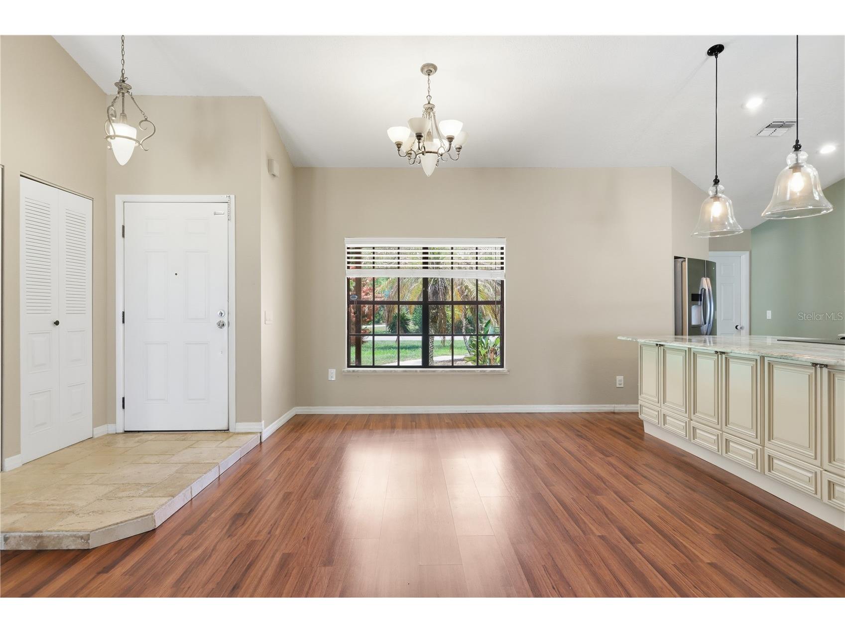 346 Riviera Drive Debary FL 32713 V4949692 image8