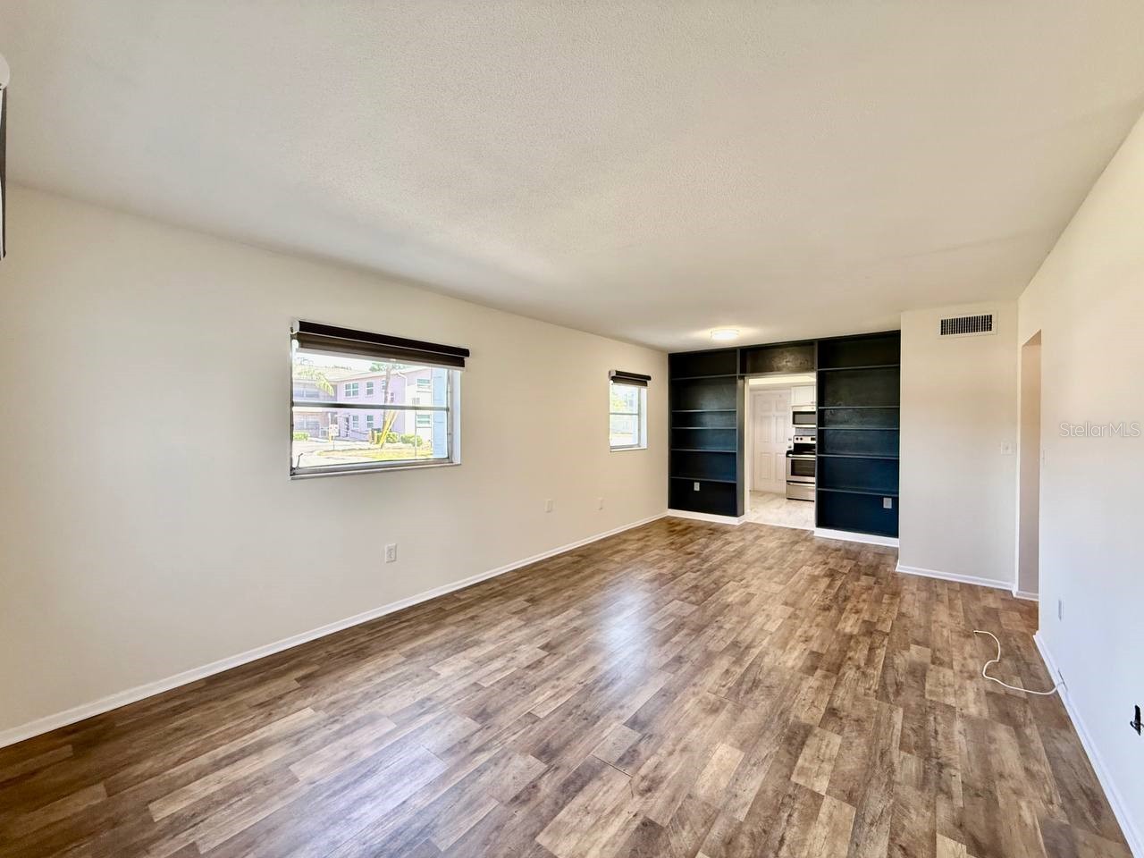 3460 32nd Avenue N #101B Saint Petersburg FL 33713 TB8497213 image3