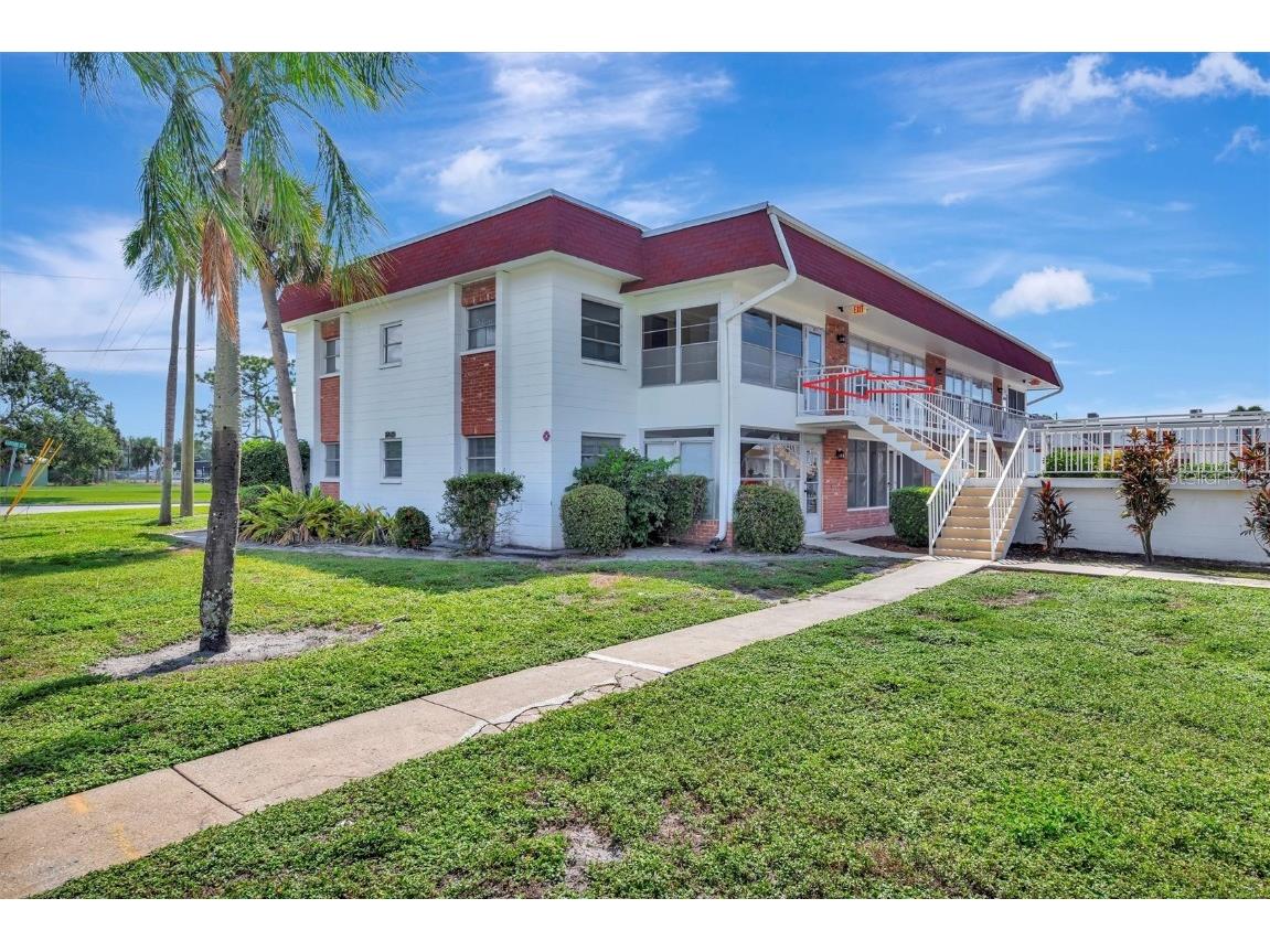3460 32nd Avenue N #201 Saint Petersburg FL 33713 TB8436884 image1