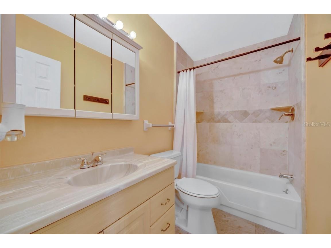 3460 32nd Avenue N #201 Saint Petersburg FL 33713 TB8436884 image16