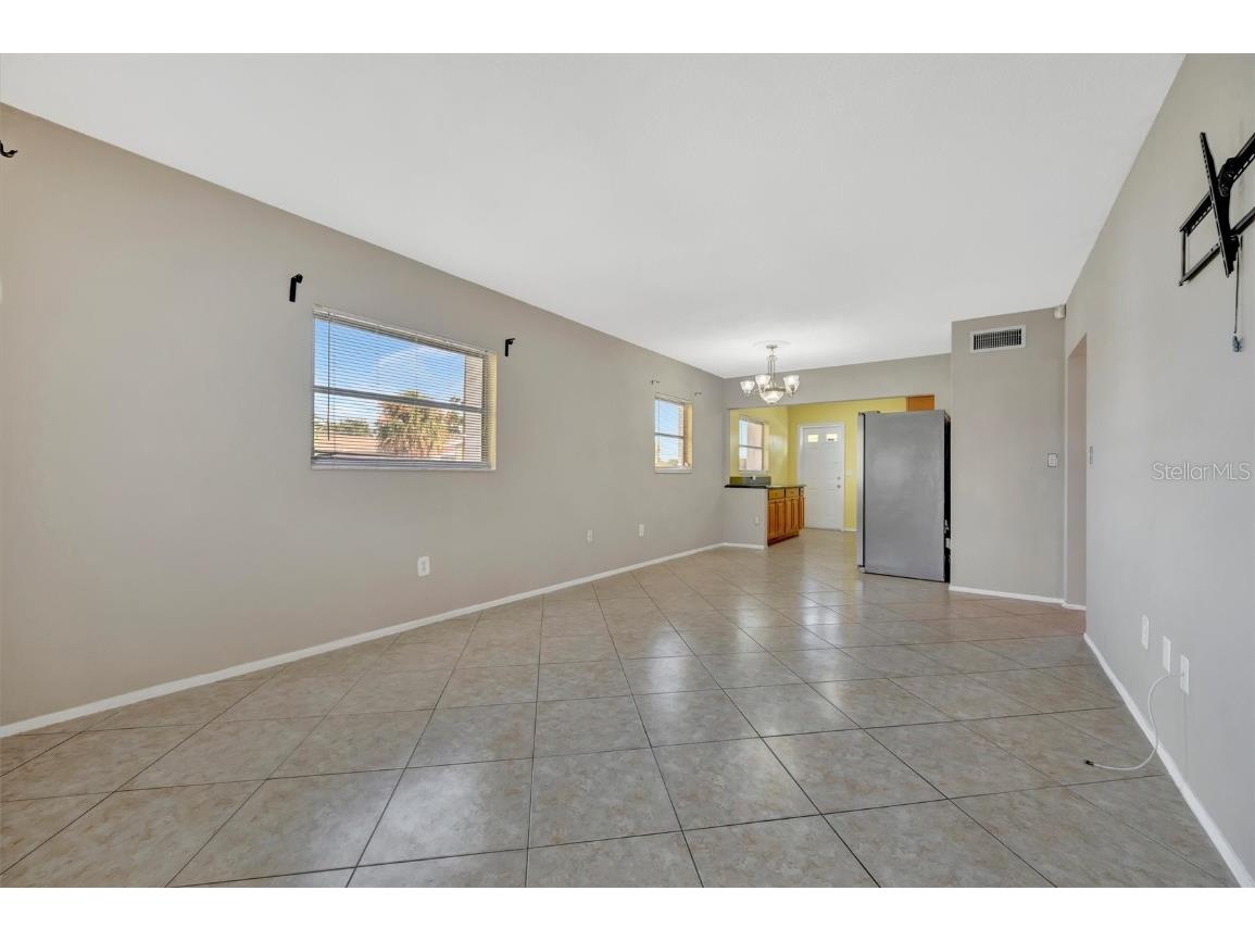 3460 32nd Avenue N #201 Saint Petersburg FL 33713 TB8436884 image6