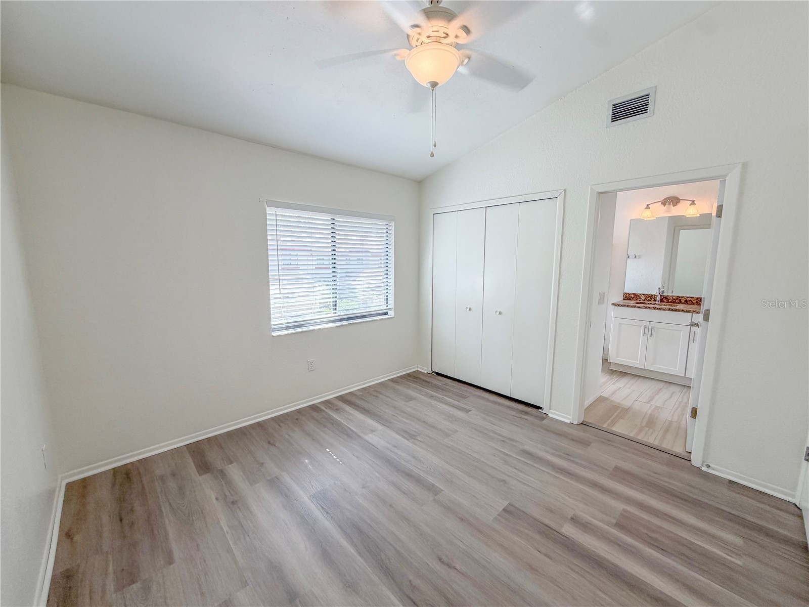 3460 Countryside #60 Boulevard Clearwater FL 33761 TB8517716 image13