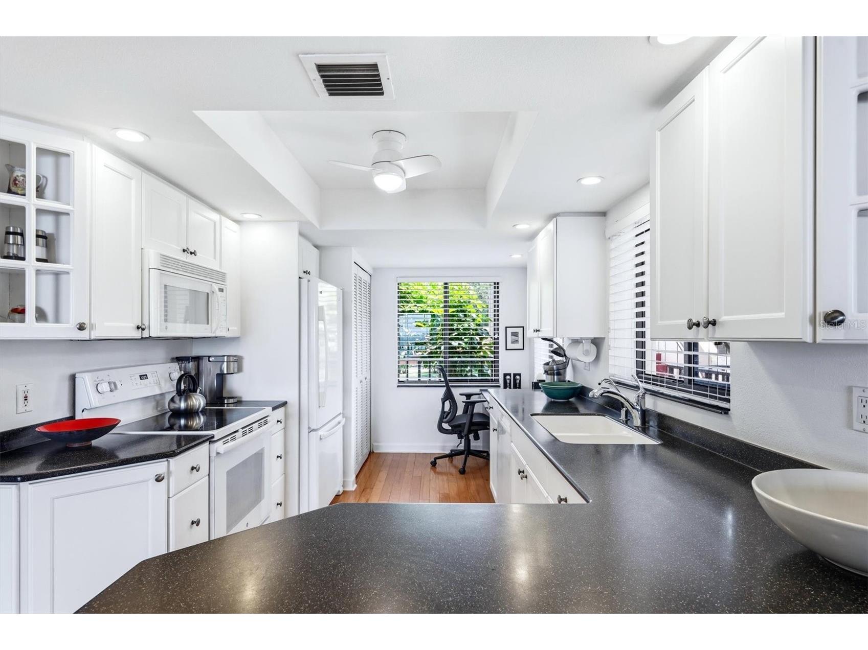 3460 Wild Oak Bay Boulevard #143 Bradenton FL 34210 - SARASOTA BAY A4693045 image17