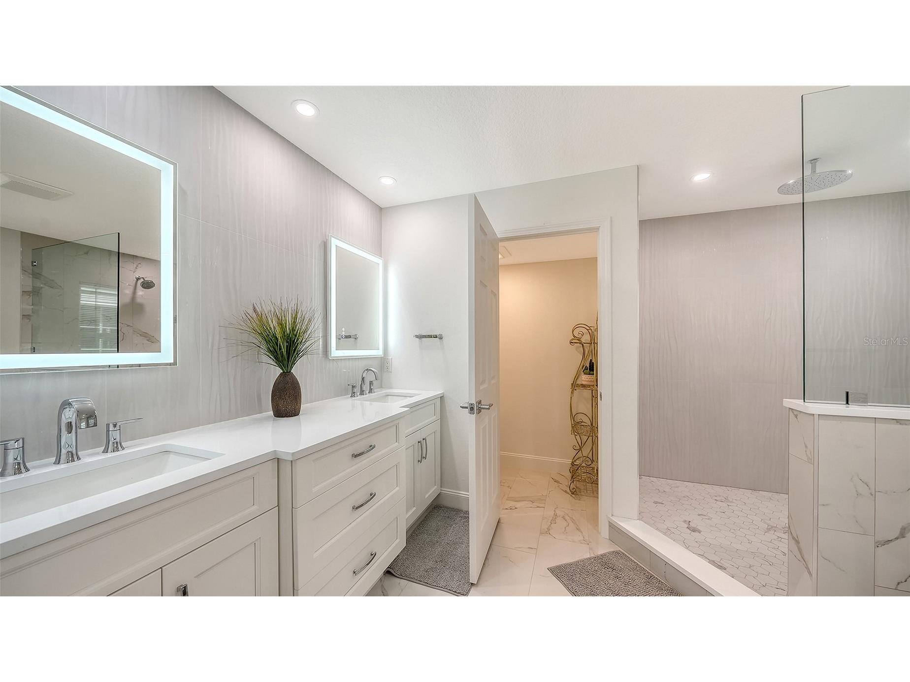 3460 Winding Oaks Drive #38 Longboat Key FL 34228 A4695005 image23