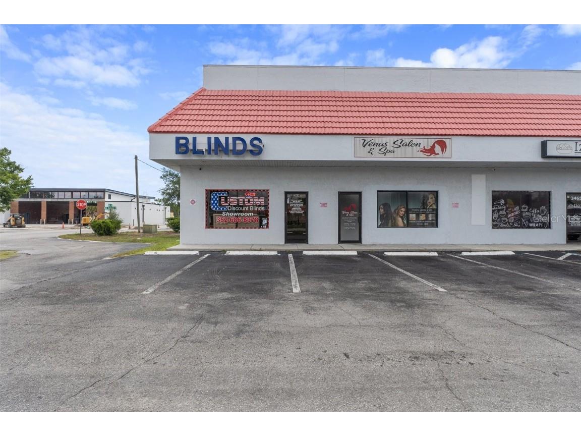 3461 Deltona Boulevard Spring Hill FL 34606 W7865480 image1