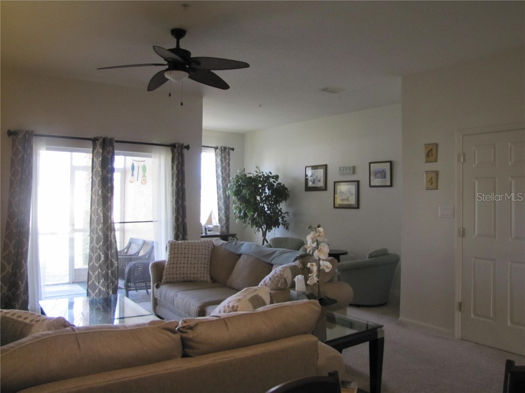 3461 Parkridge Circle #18-104 Sarasota FL 34243 A4657009 image11