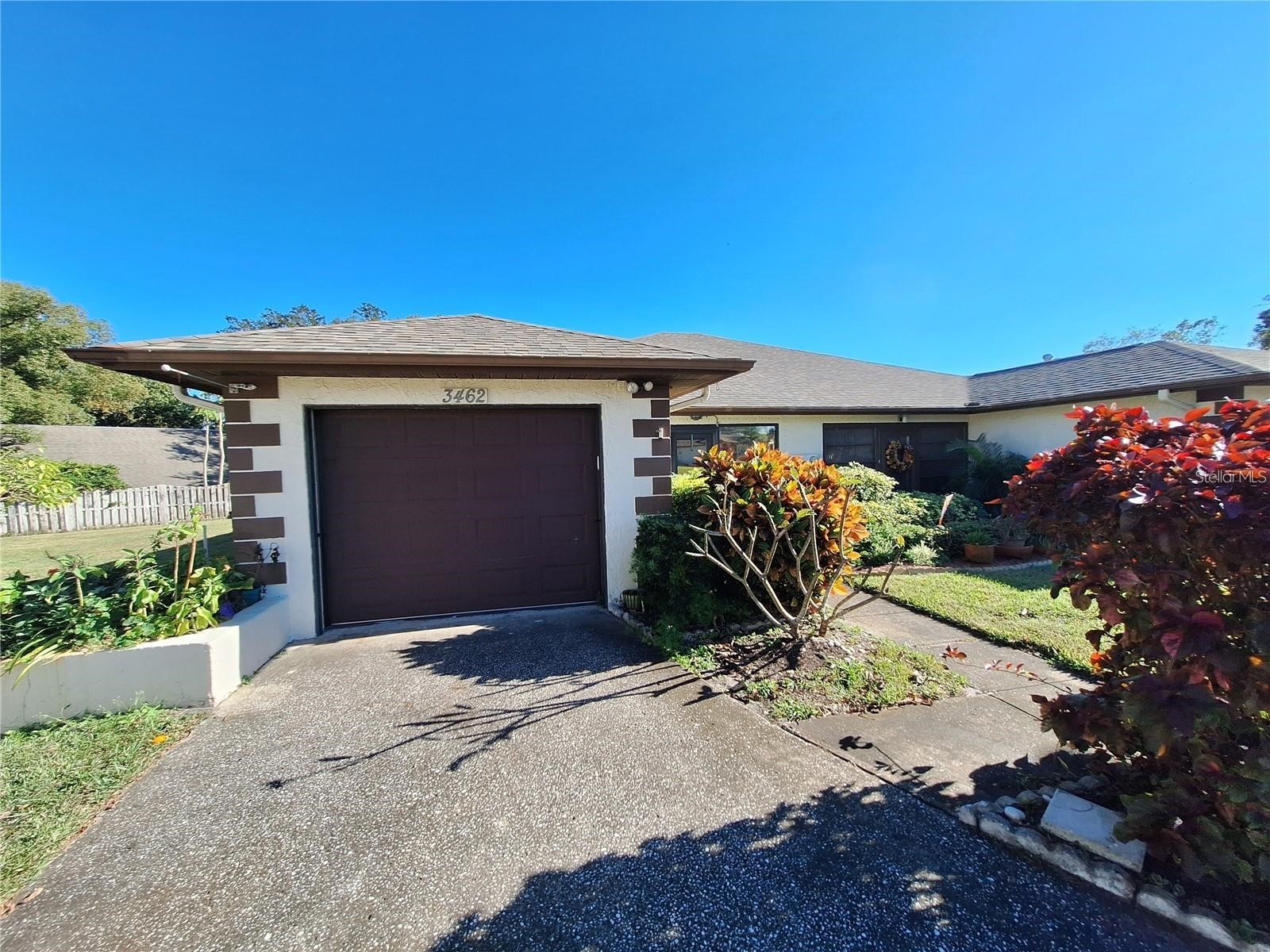 3462 Maclaren Drive Palm Harbor FL 34684 - LAKE TARPON TB8503813 image2
