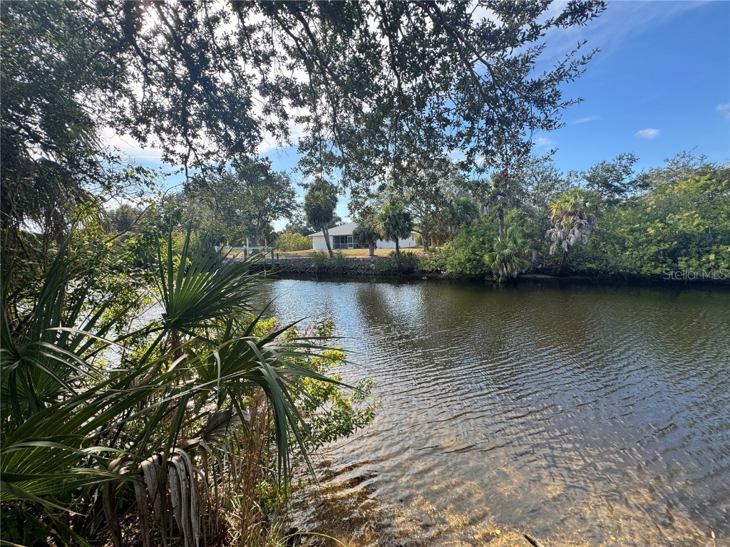 3463 Cabaret Street Port Charlotte FL 33948 - COMO WATERWAY D6145090 image1