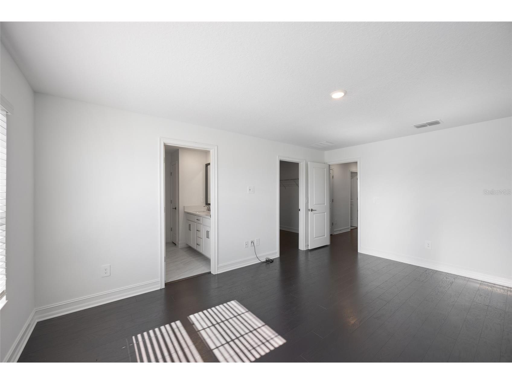 3463 Silent Gardens Cove Wesley Chapel FL 33543 TB8511230 image14
