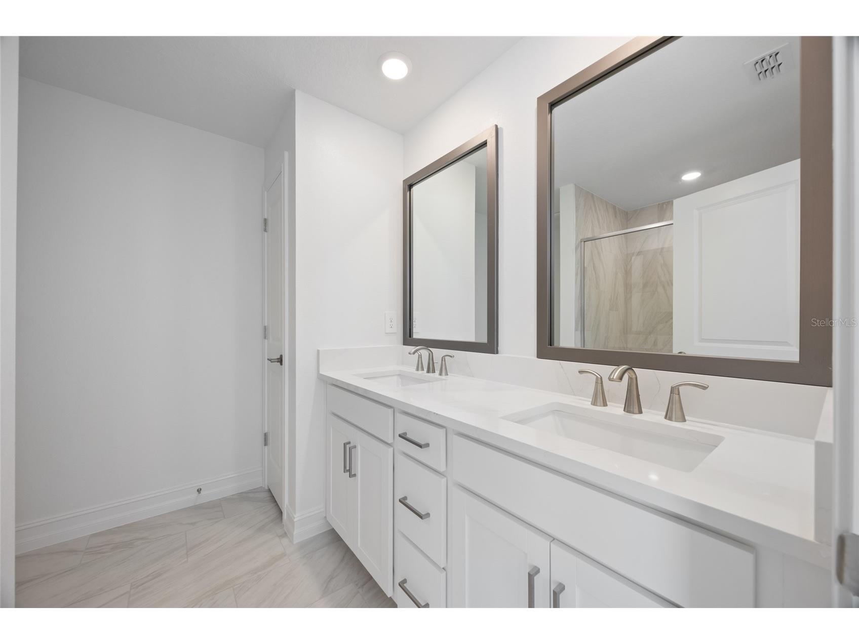 3463 Silent Gardens Cove Wesley Chapel FL 33543 TB8511230 image15