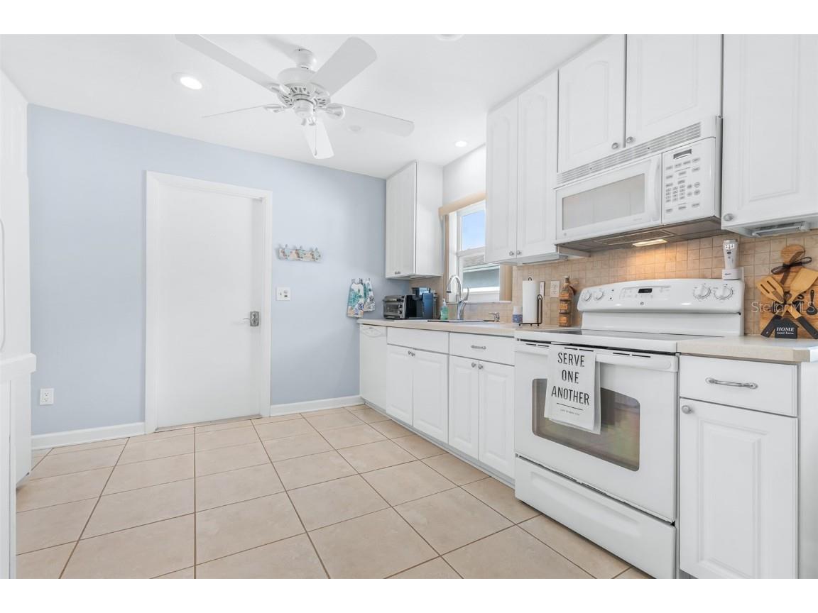 3466 Maclaren Drive Palm Harbor FL 34684 - LAKE TARPON TB8333806 image23