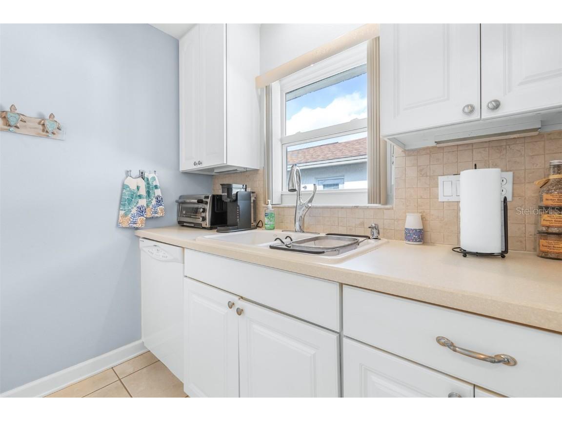 3466 Maclaren Drive Palm Harbor FL 34684 - LAKE TARPON TB8333806 image25