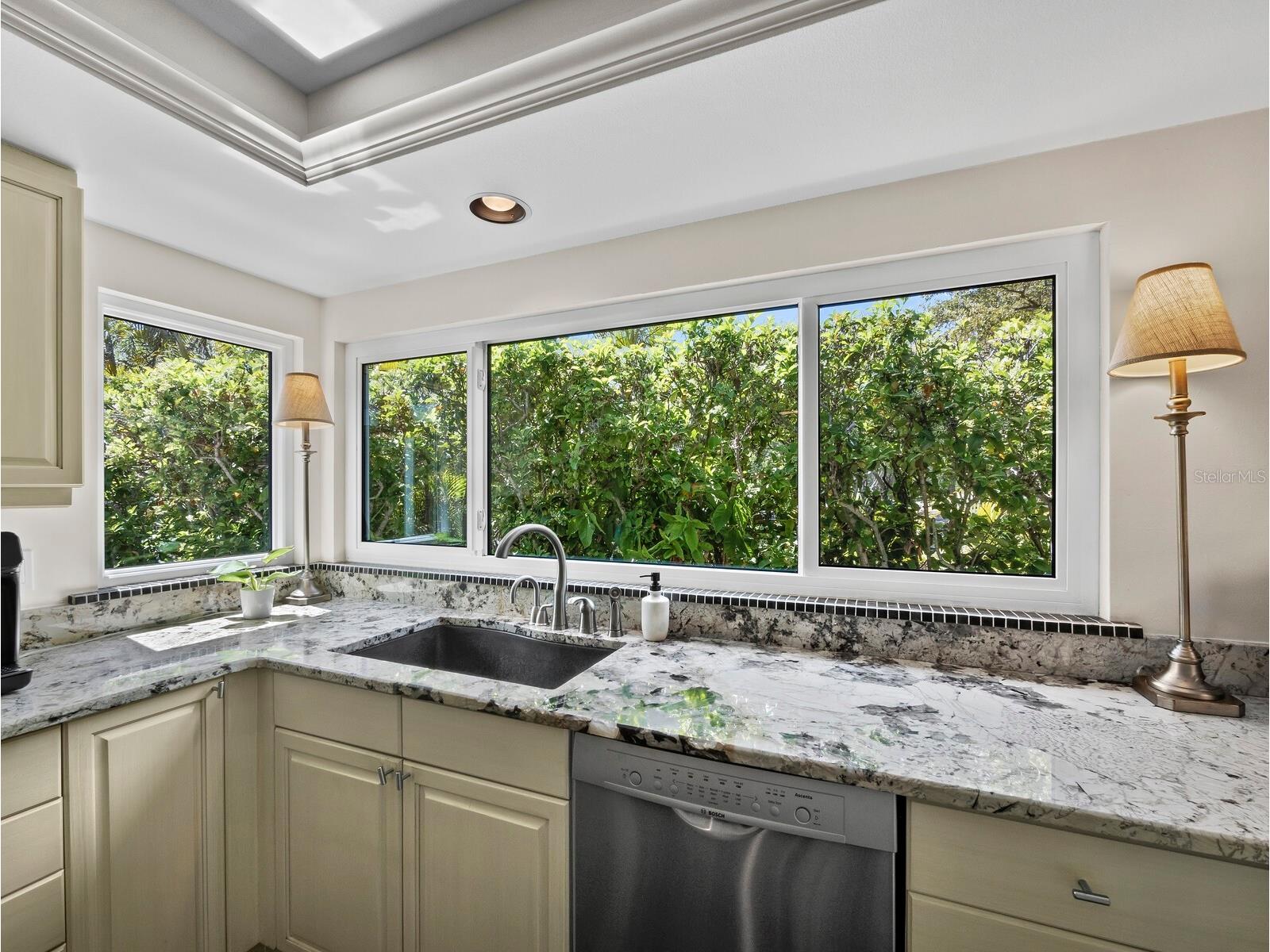 3466 Winding Oaks Drive #35 Longboat Key FL 34228 A4686581 image20