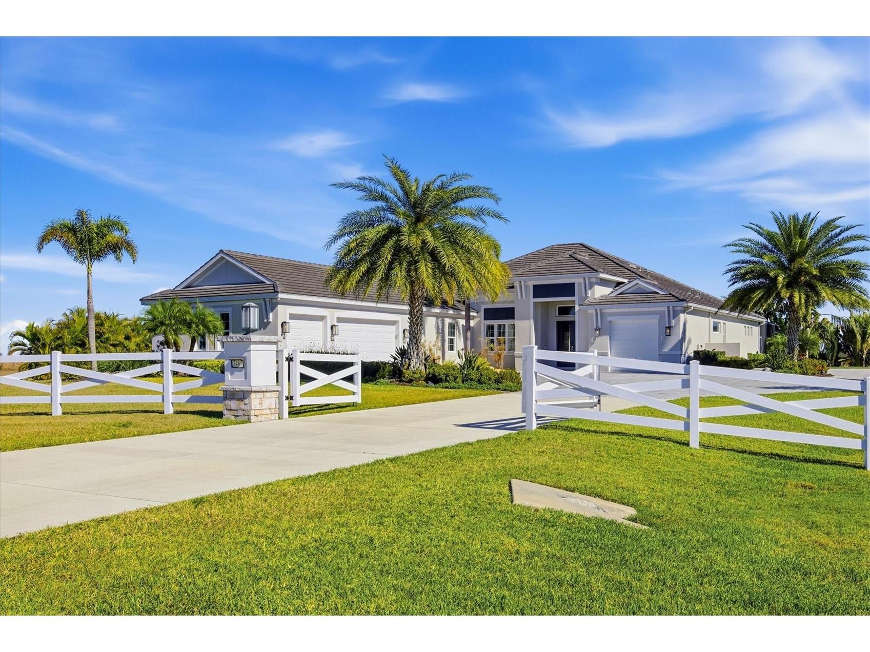 3467 Compound Court Sarasota FL 34240 A4695665 image2