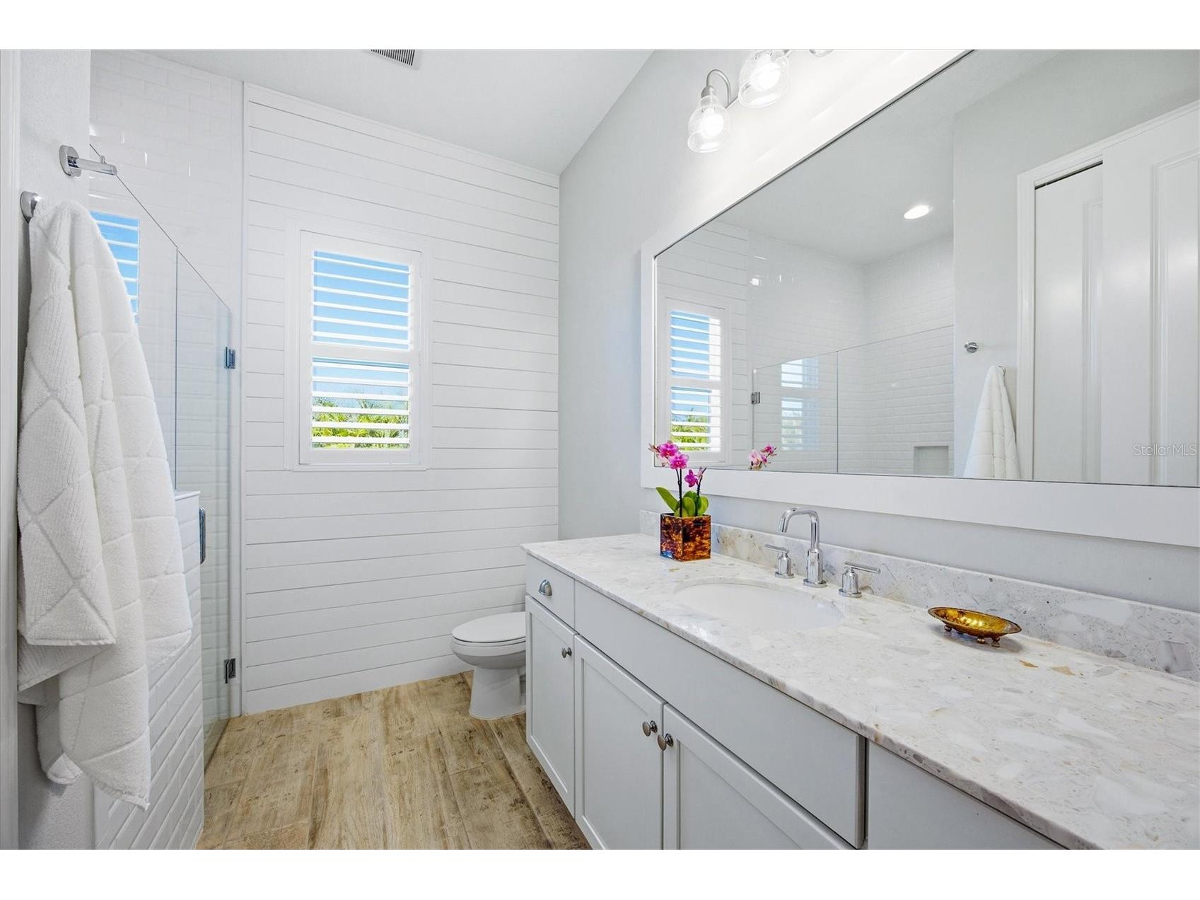 3467 Compound Court Sarasota FL 34240 A4695665 image44